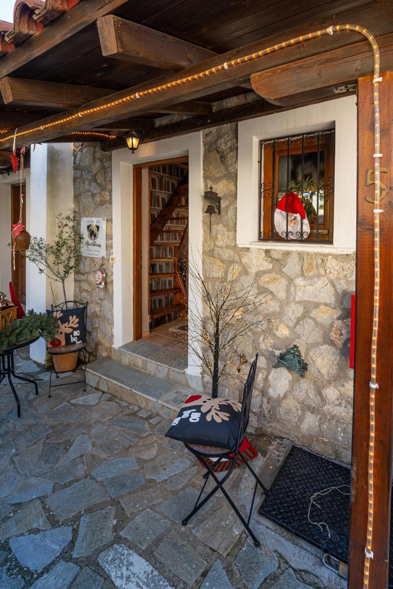 Rock Dandy Deluxe Chalet In Arachova - Delphi, Sauna, Prv Parking, Amazing View Kültér fotó